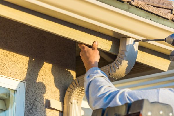 Aluminum Rain Gutter Service in Sanford